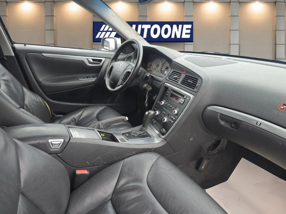 Volvo V70 2,4 D 163 aut. 5d