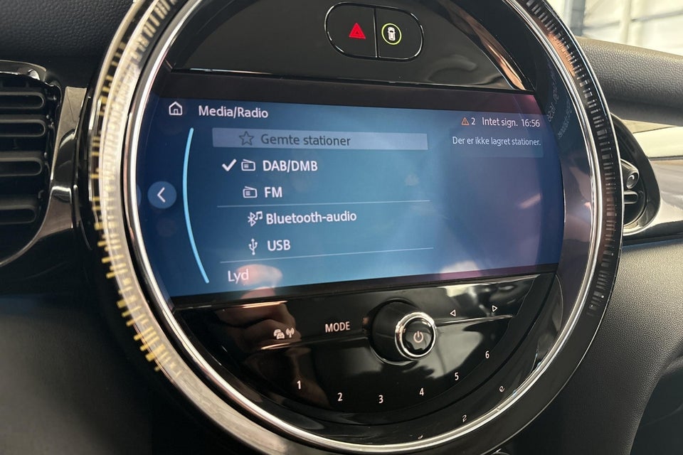 MINI Cooper SE Classic Trim 3d