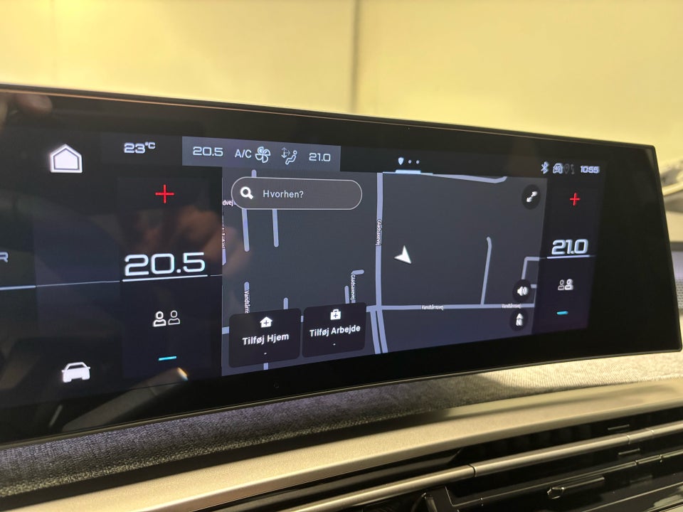 Peugeot e-3008 77 GT Pack 5d