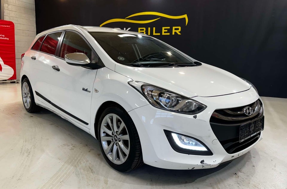 Hyundai i30 1,6 CRDi 110 Style CW Eco 5d