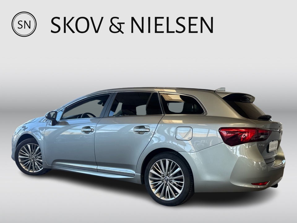 Toyota Avensis 1,8 VVT-i T2 Premium Touring Sports 5d