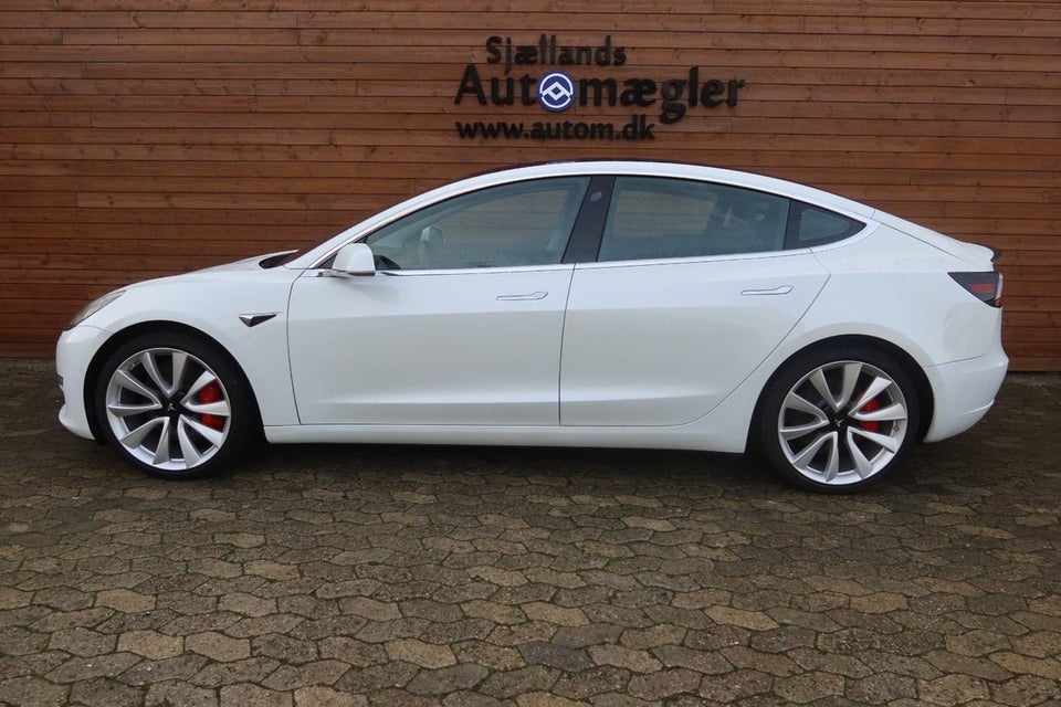 Tesla Model 3 Performance AWD 4d