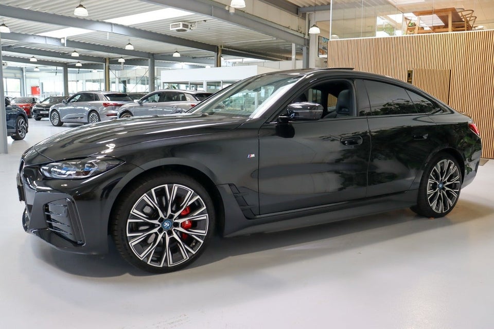 BMW i4 eDrive40 Fully Charged M-Sport 5d