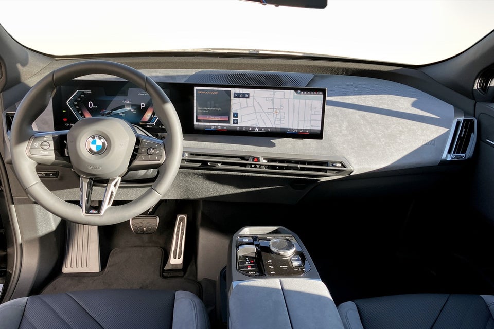 BMW iX xDrive60 Fully Charged 5d