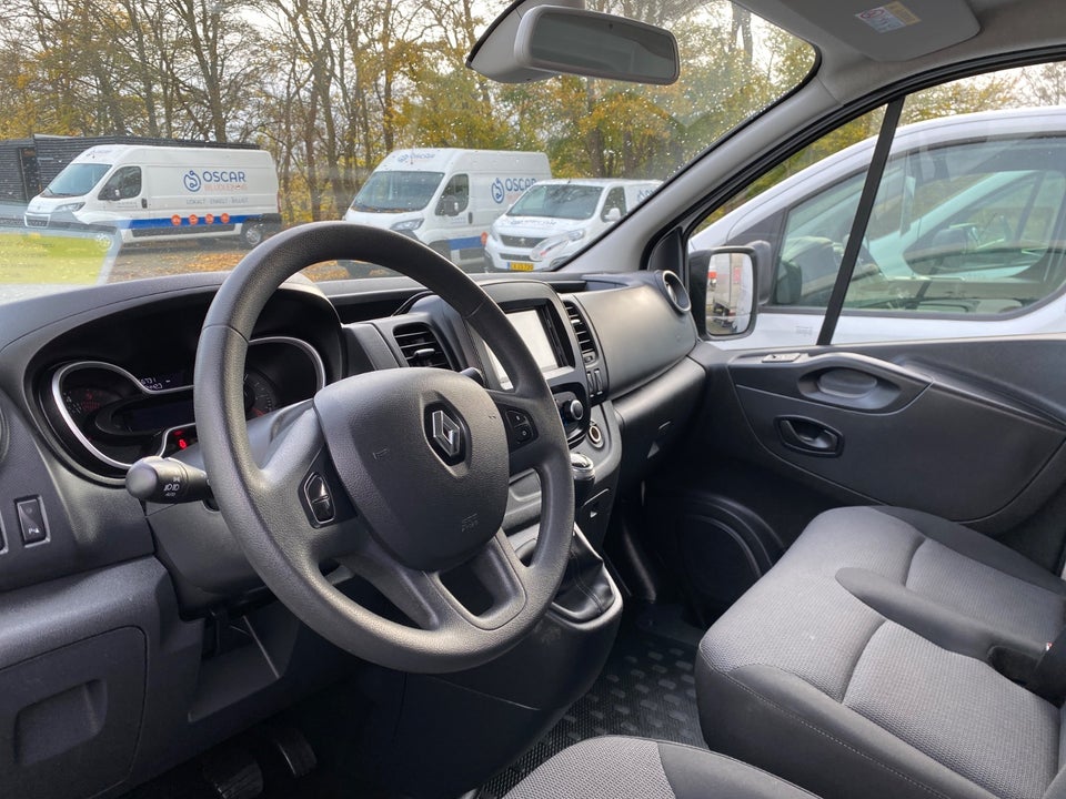 Renault Trafic T29 2,0 dCi 145 L2H1