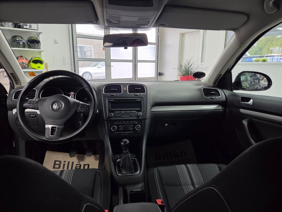 VW Golf VI 1,6 TDi 105 Match Variant BMT 5d