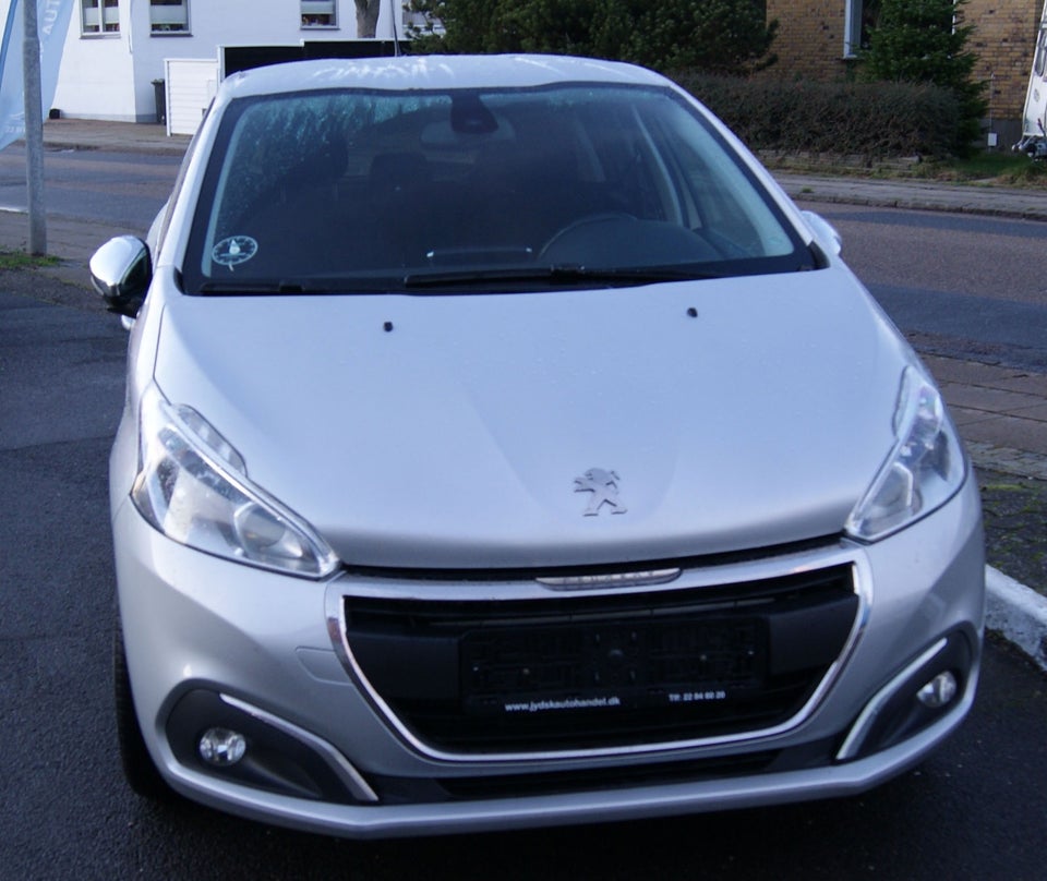 Peugeot 208 1,6 BlueHDi 100 Active 5d