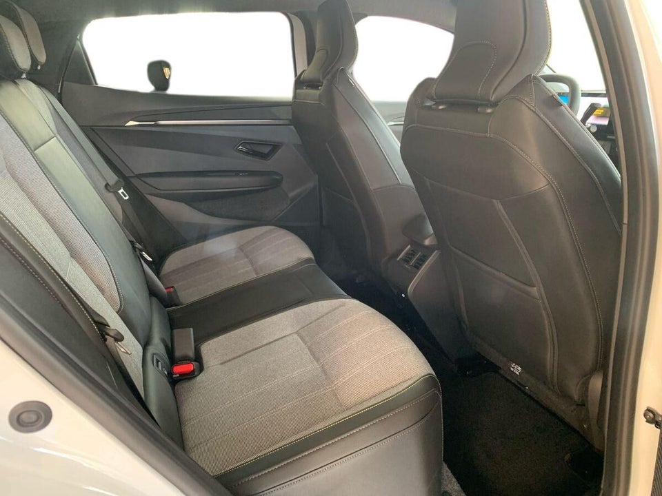 Renault Megane E-Tech 60 Techno+ 5d