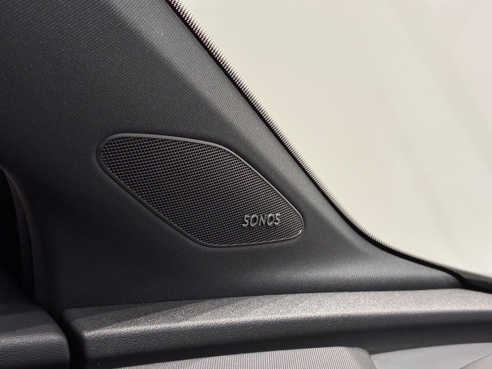 Audi Q4 e-tron 45 S-line quattro 5d