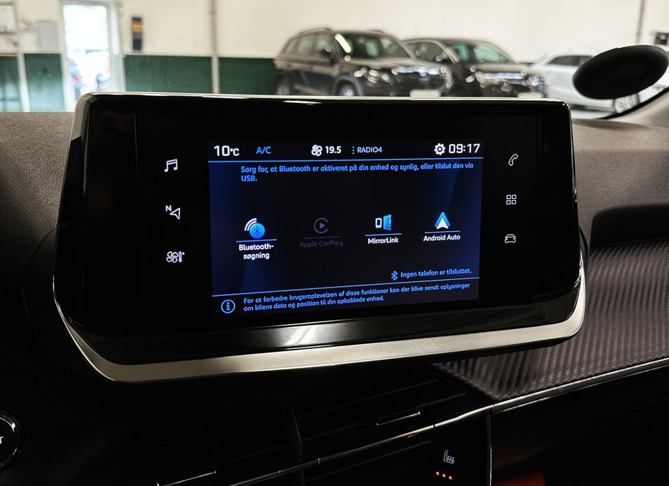 Peugeot 208 1,2 PureTech 100 Allure Sky EAT8 5d