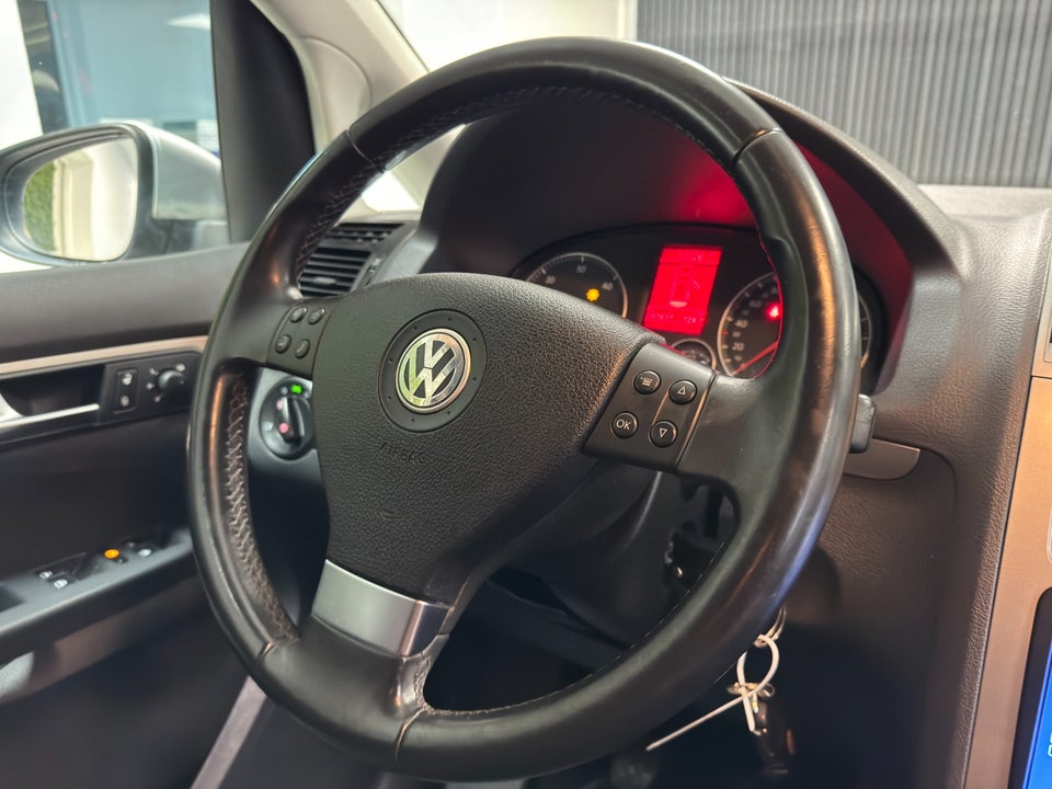 VW Touran 1,9 TDi 105 Trendline BM 5d