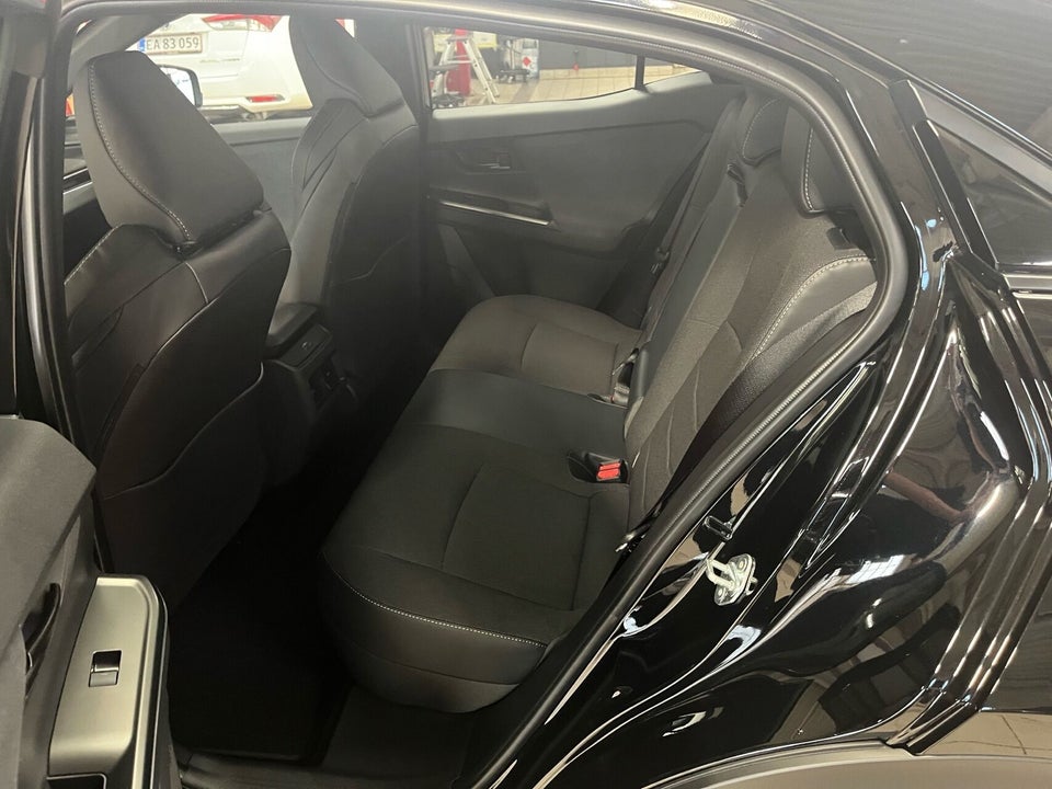Toyota C-HR+ 77 Active 5d