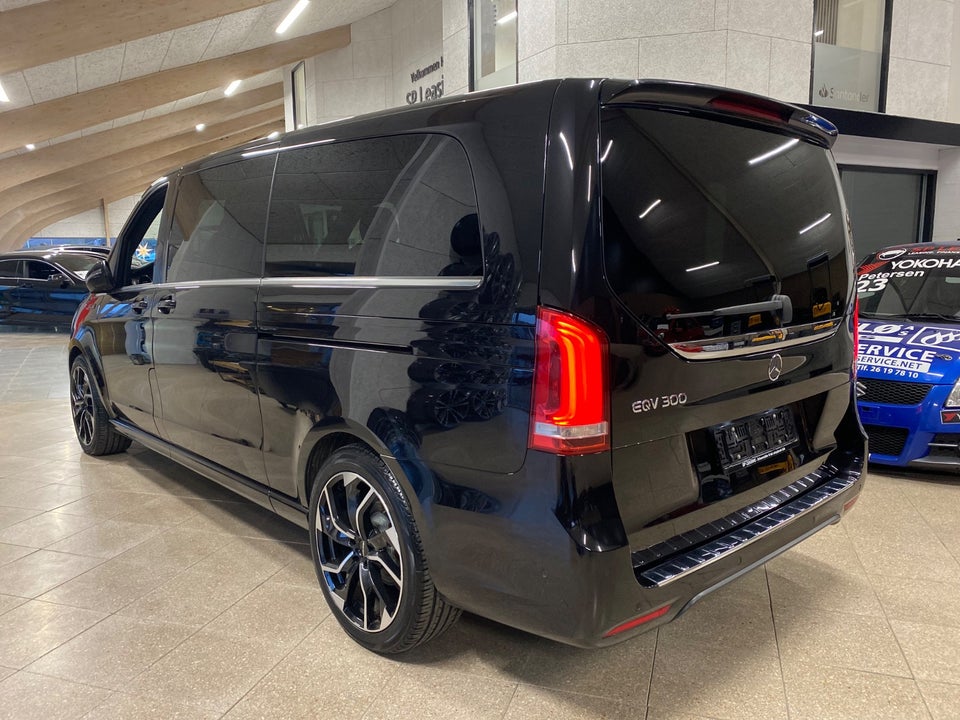 Mercedes EQV300 Avantgarde XL Van