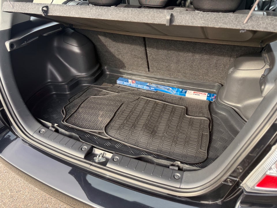 Suzuki Liana 1,6 5d