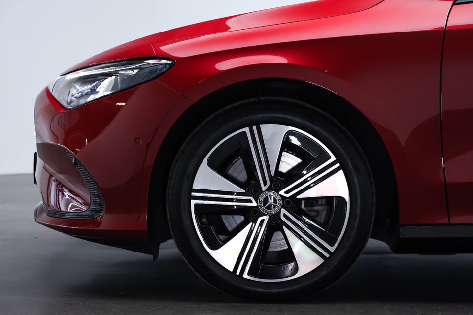 Mercedes CLA250+ EQ Progressive 4d