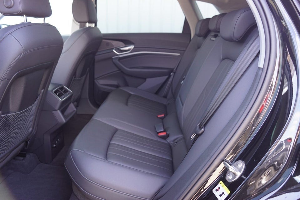 Audi e-tron 55 Advanced quattro 5d