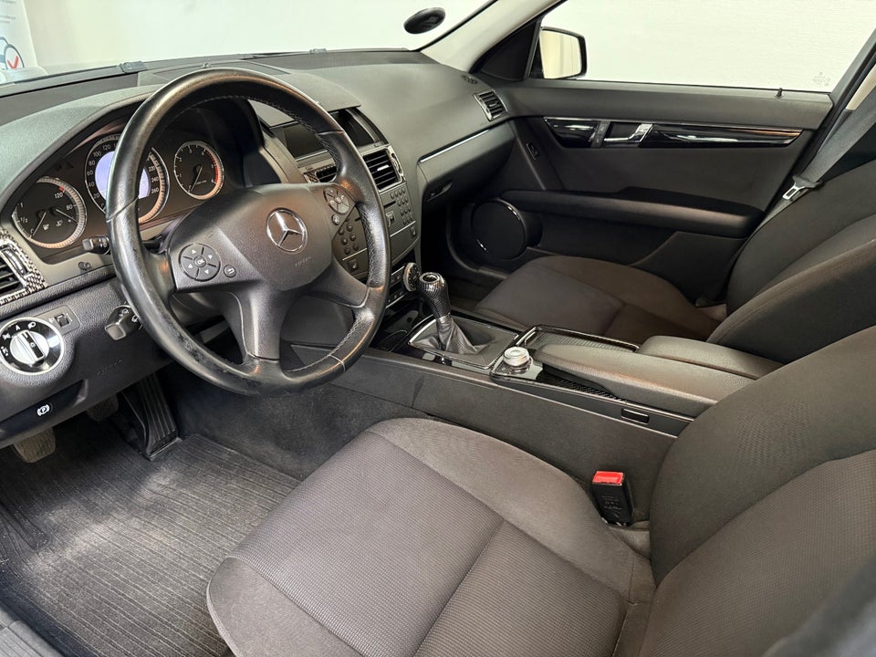 Mercedes C200 2,2 CDi Avantgarde stc. BE 5d