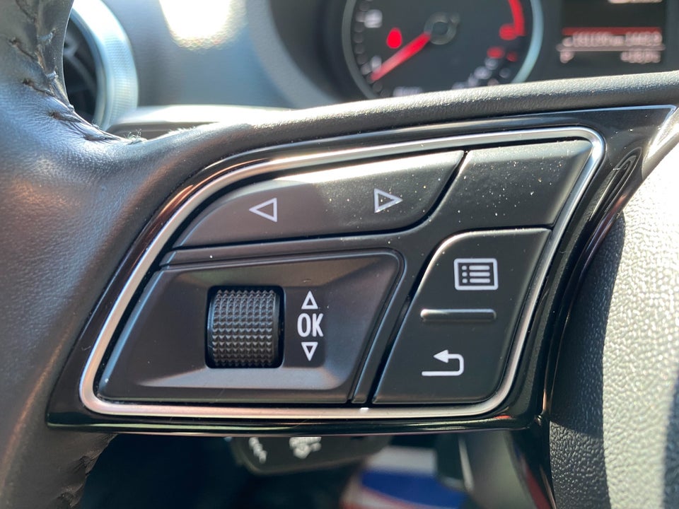 Audi A3 35 TDi S-line S-tr. 4d