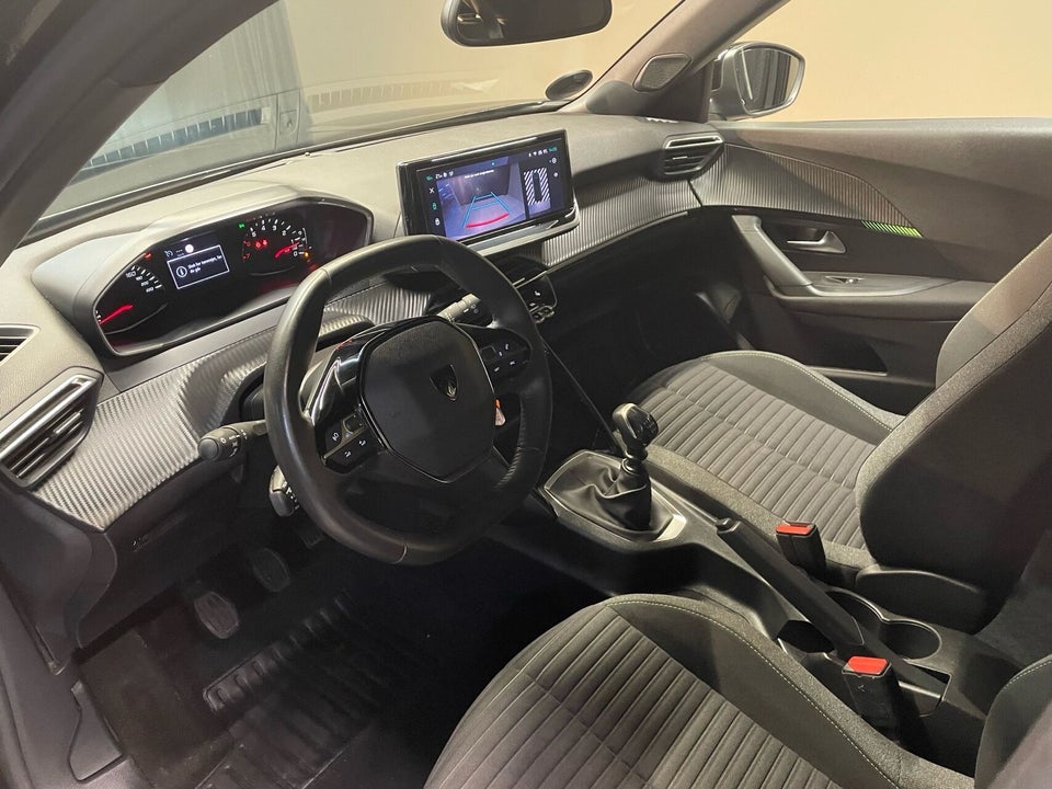 Peugeot 2008 1,2 PureTech 100 Black Limited 5d