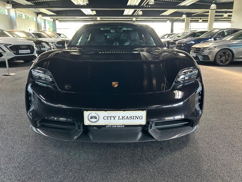 Porsche Taycan Performance+ 4d