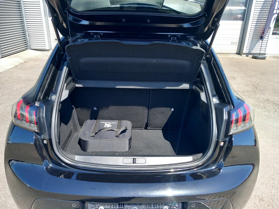 Peugeot e-208 50 Allure 5d