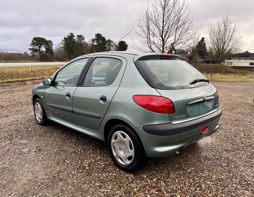 Peugeot 206 1,4 XR 5d