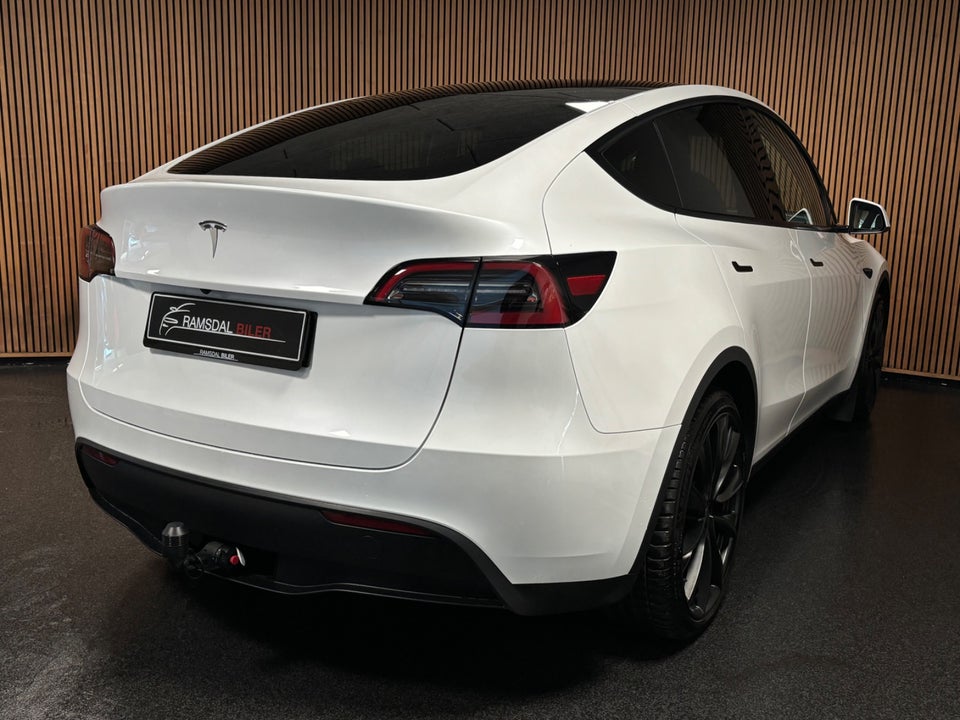 Tesla Model Y RWD 5d
