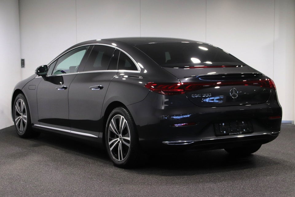 Mercedes EQE300 Avantgarde 4d