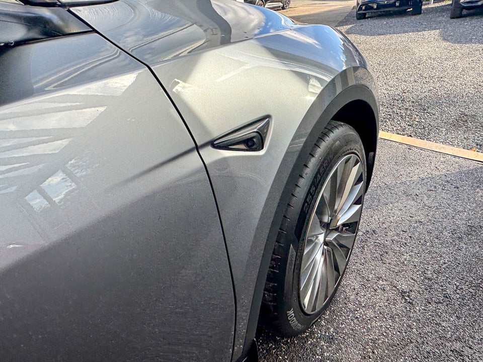 Tesla Model Y Long Range AWD 5d