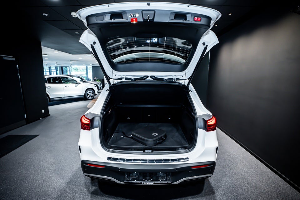 Mercedes EQA250+ AMG Premium 5d