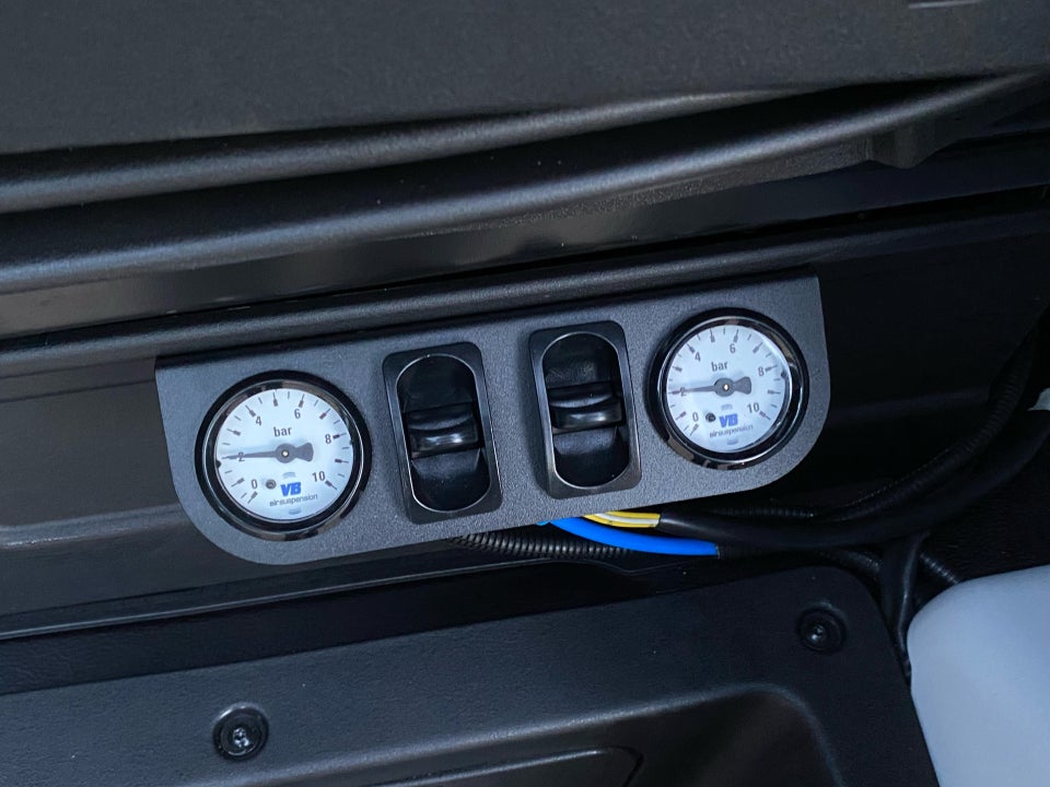 Iveco Daily 3,0 35S18 4100mm Box m/lift AG8