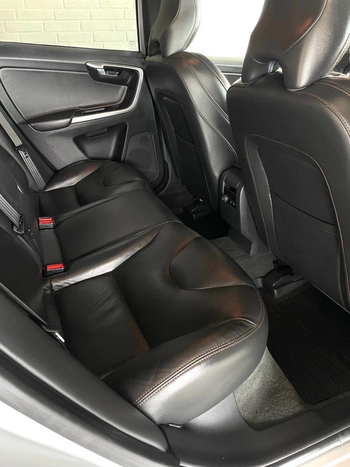 Volvo XC60 2,0 D4 190 Summum aut. 5d