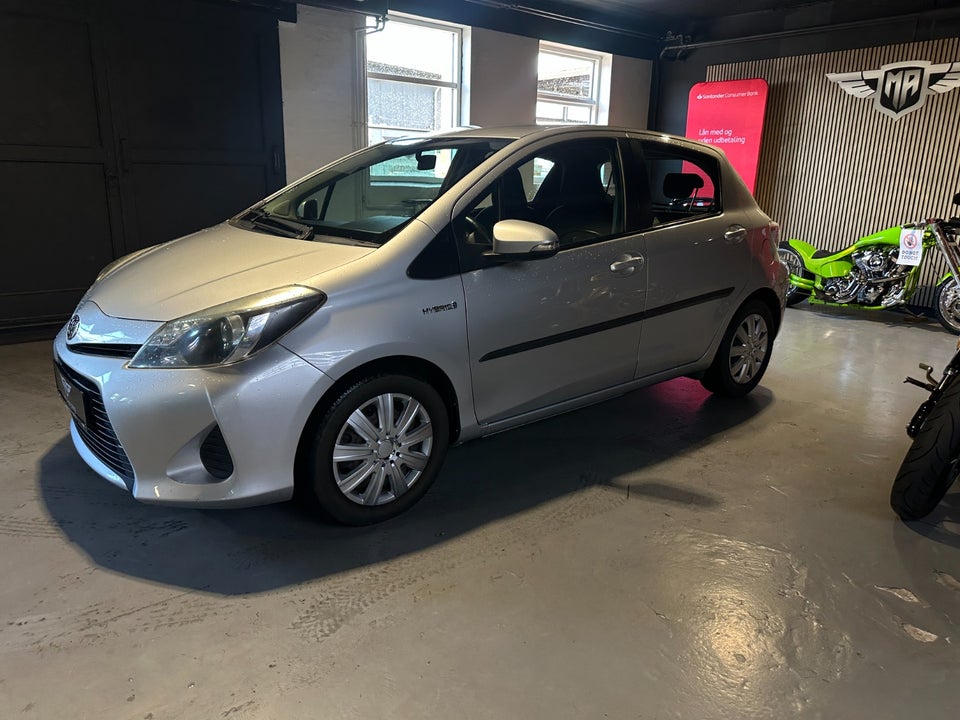 Toyota Yaris 1,5 Hybrid H2 Touch CVT 5d