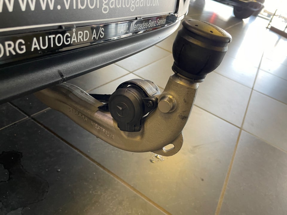 Mercedes EQB250+ Electric Art Advance Plus 5d