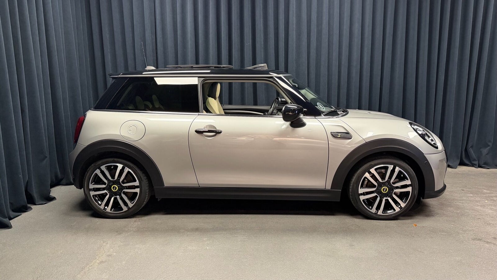 MINI Cooper SE Edition Premium Plus 3d