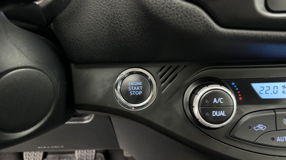 Toyota Yaris 1,5 VVT-iE T2 Limited 5d