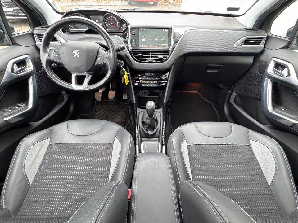 Peugeot 2008 1,6 BlueHDi 100 Allure Sky 5d