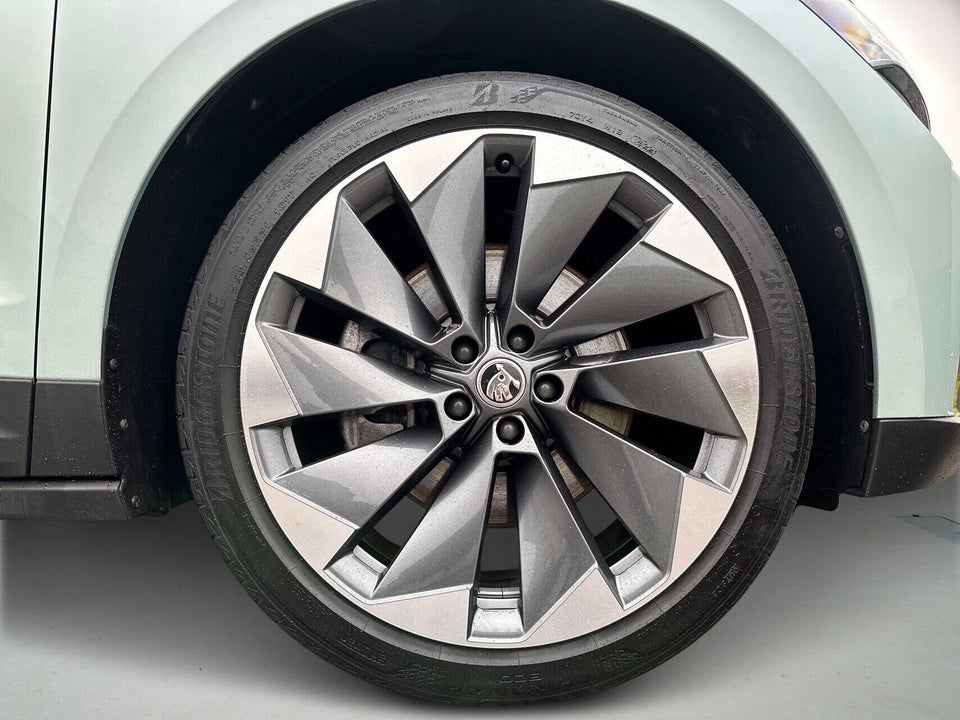 Skoda Enyaq 80 iV Selection Lounge 5d