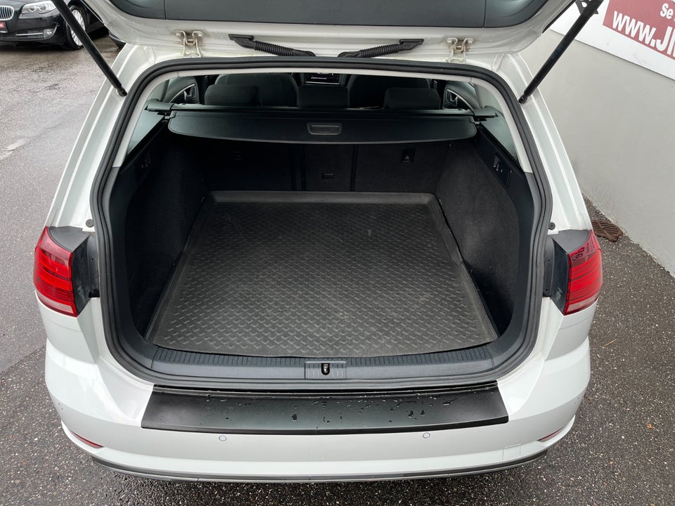 VW Golf VII 1,4 TSi 125 Comfortline Variant 5d