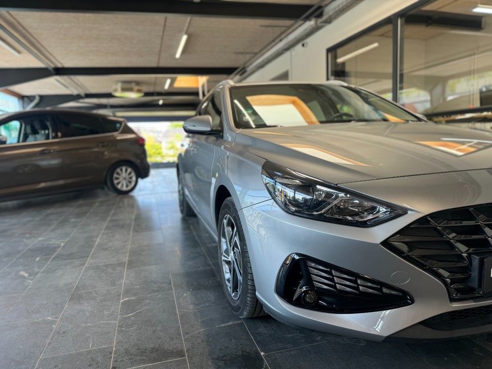 Hyundai i30 1,0 T-GDi Essential stc. 5d