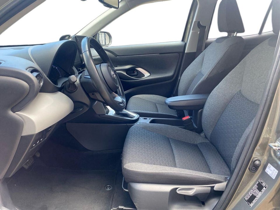 Toyota Yaris Cross 1,5 Hybrid Active Tech+ e-CVT 5d