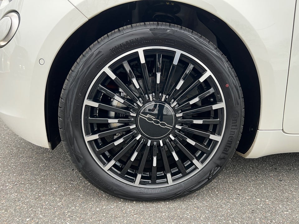 Fiat 500e 42 la Prima 3+1 4d