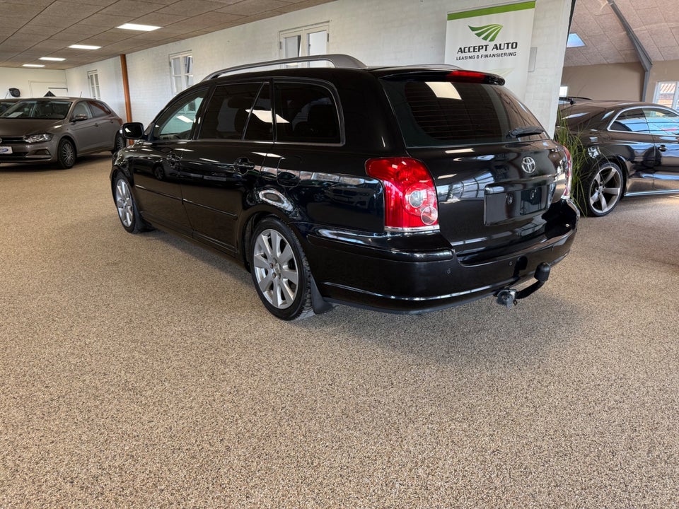 Toyota Avensis 1,8 VVT-i Sol stc. 5d