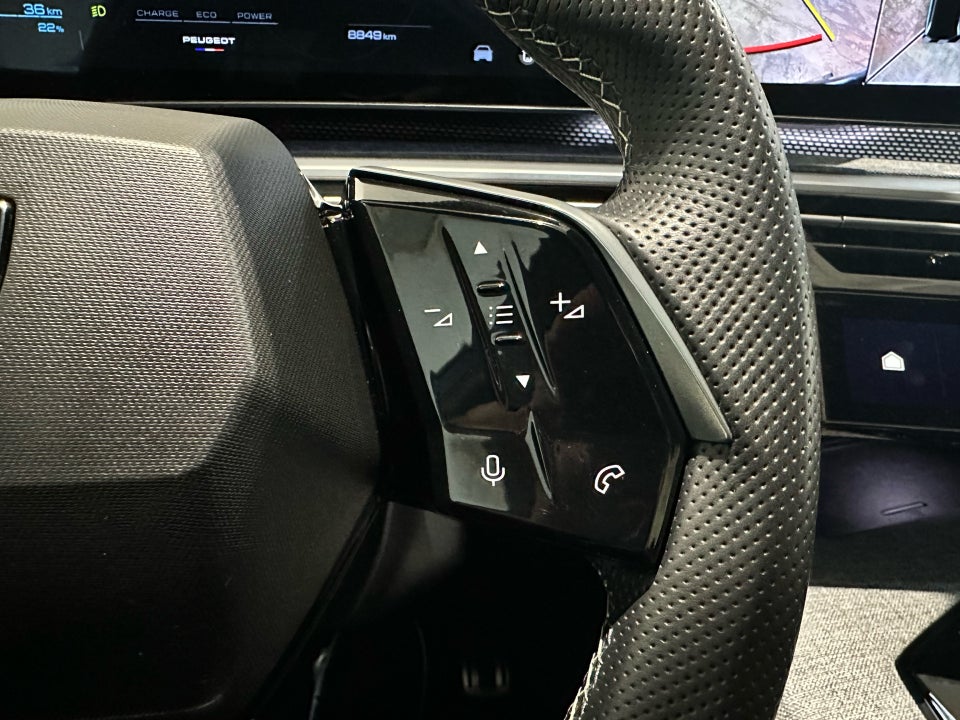 Peugeot e-5008 77 GT Pack 7prs 5d
