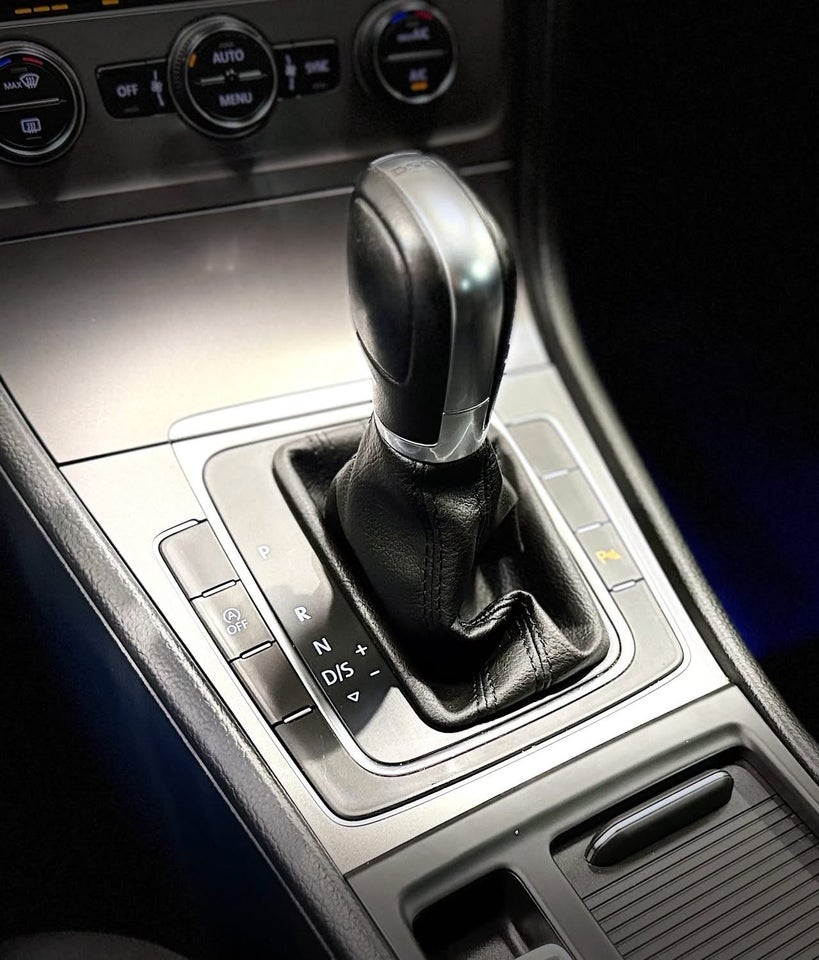 VW Golf VII 1,4 TSi 122 Comfortline DSG BMT 5d