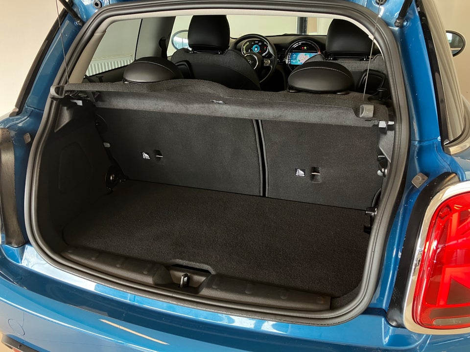 MINI Cooper SE Classic Trim 3d