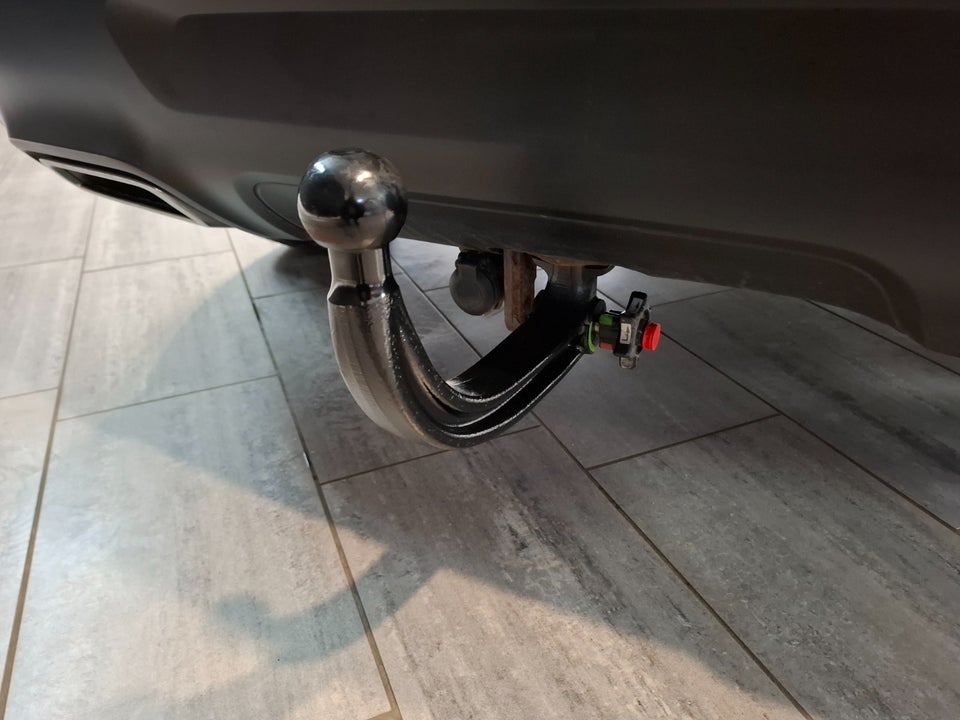 Citroën C5 Aircross 1,6 Hybrid Shine Sport EAT8 5d