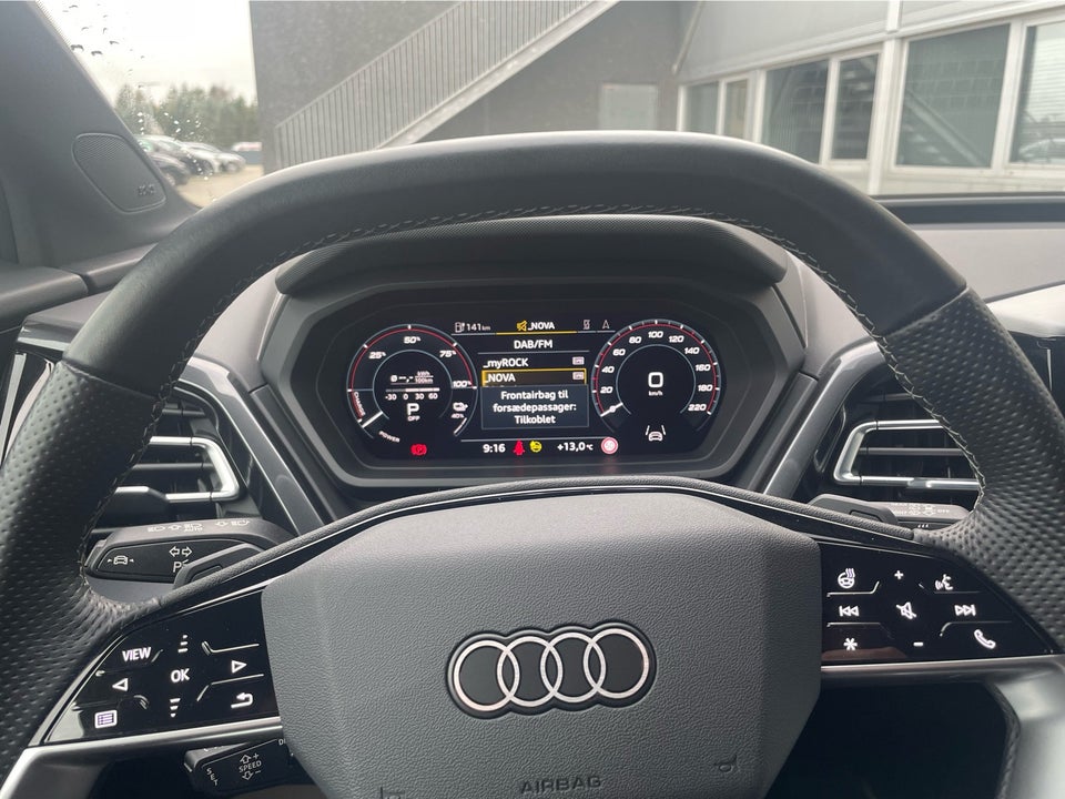 Audi Q4 e-tron 40 Advanced 5d