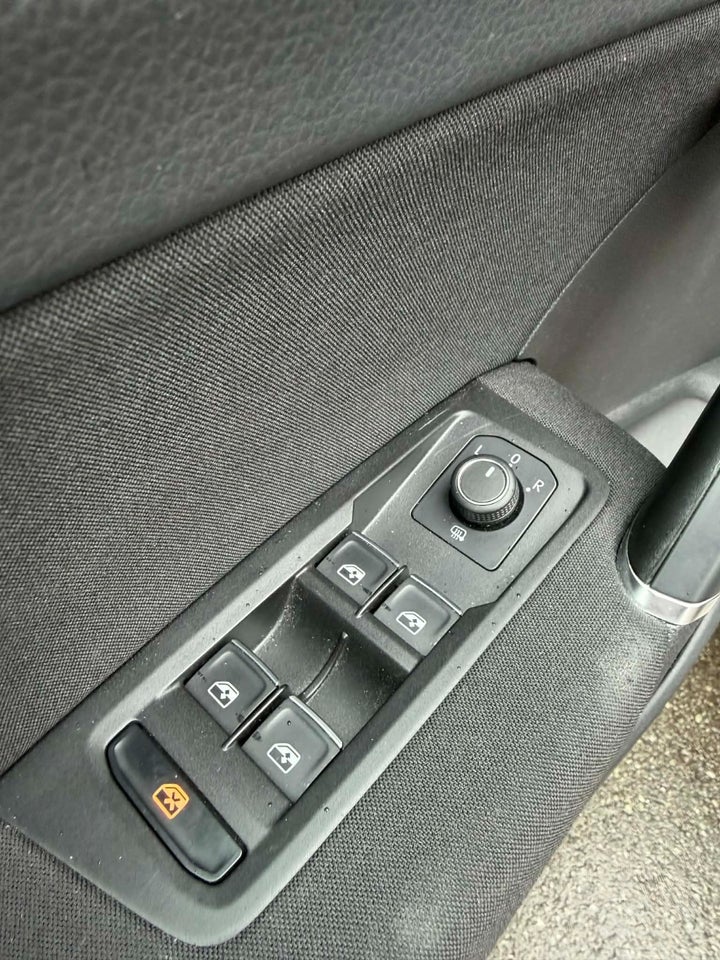 VW Touran 1,2 TSi 110 Comfortline 7prs 5d