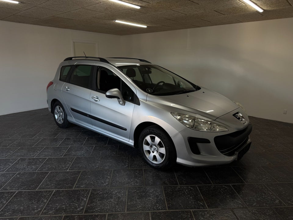 Peugeot 308 1,6 HDi 90 Comfort+ stc. 5d